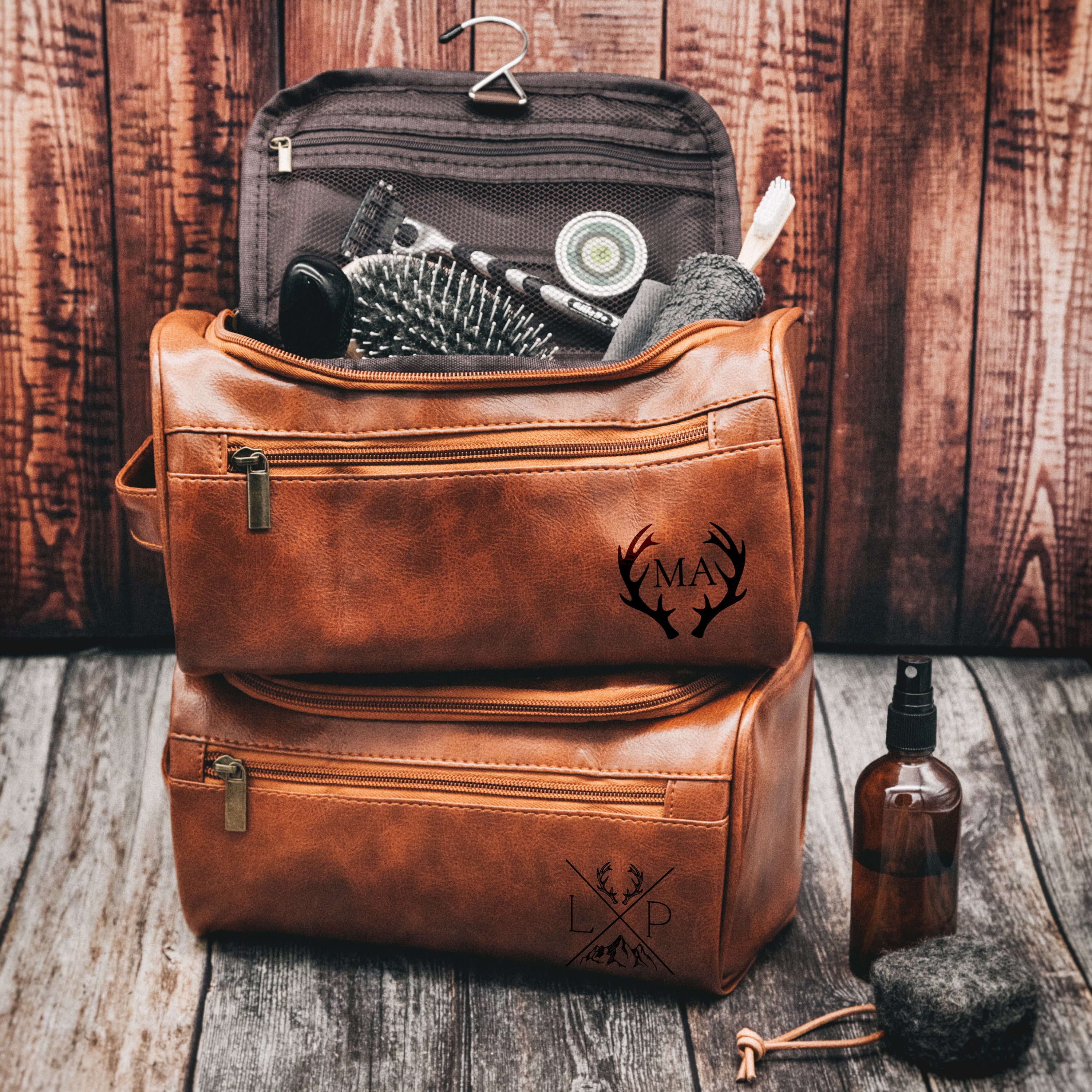 Leder Kulturbeutel - verschiedene Motive mit Namen oder Intitialen