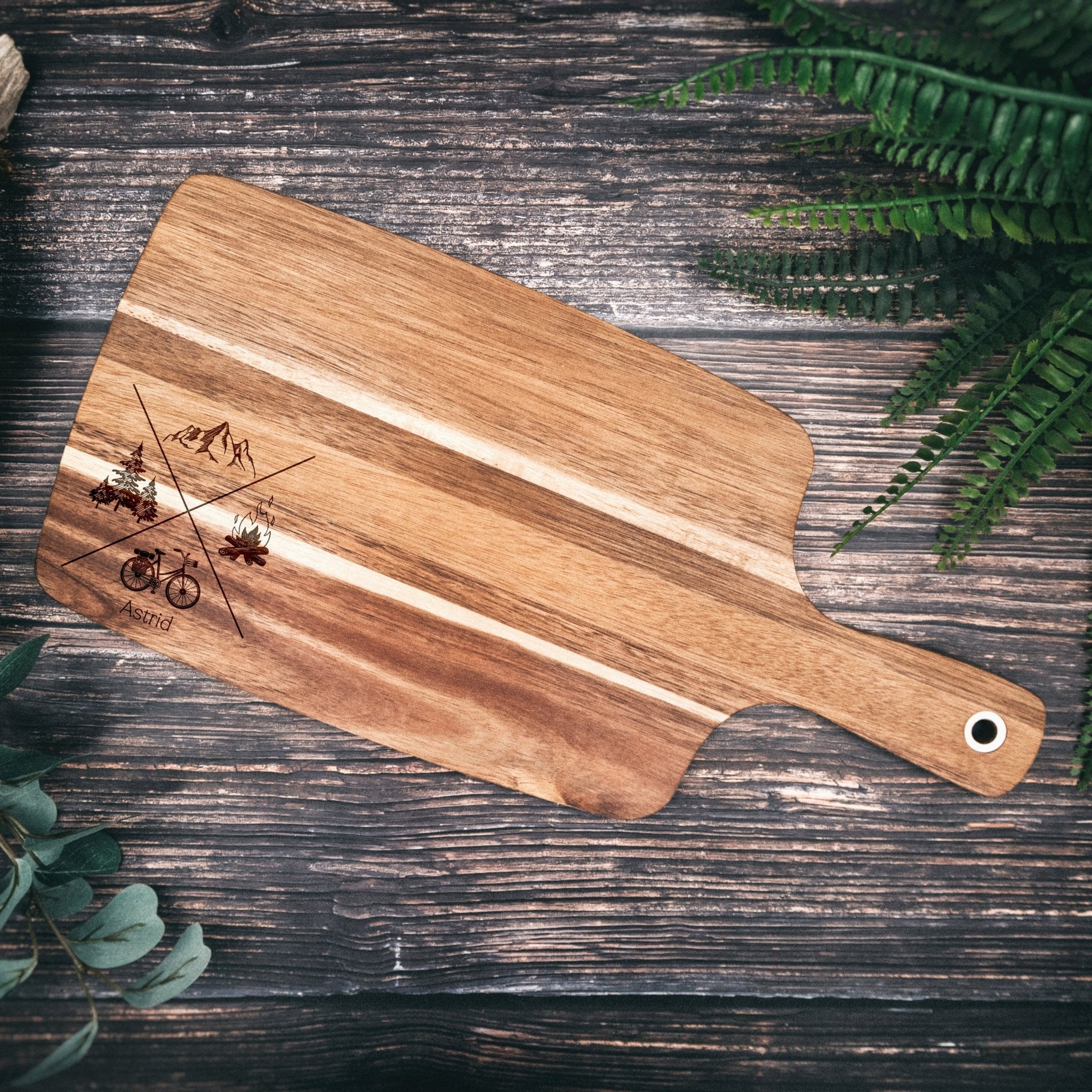 Akazienbrett mit Griff - X - Motiv - Abenteuernah