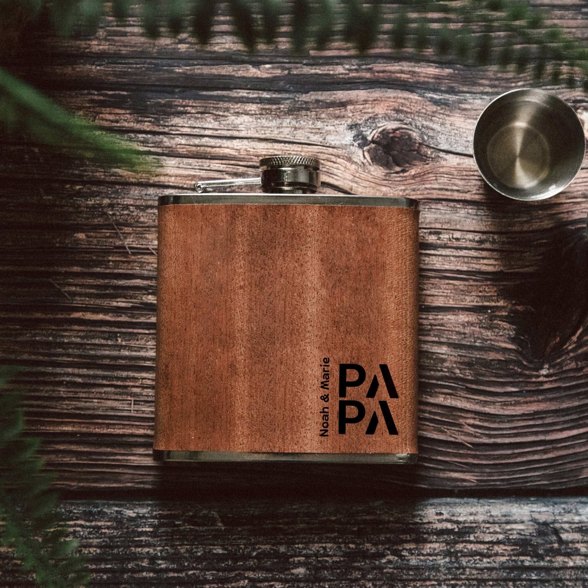 Flachmann Holz - Papa Namen - Abenteuernah