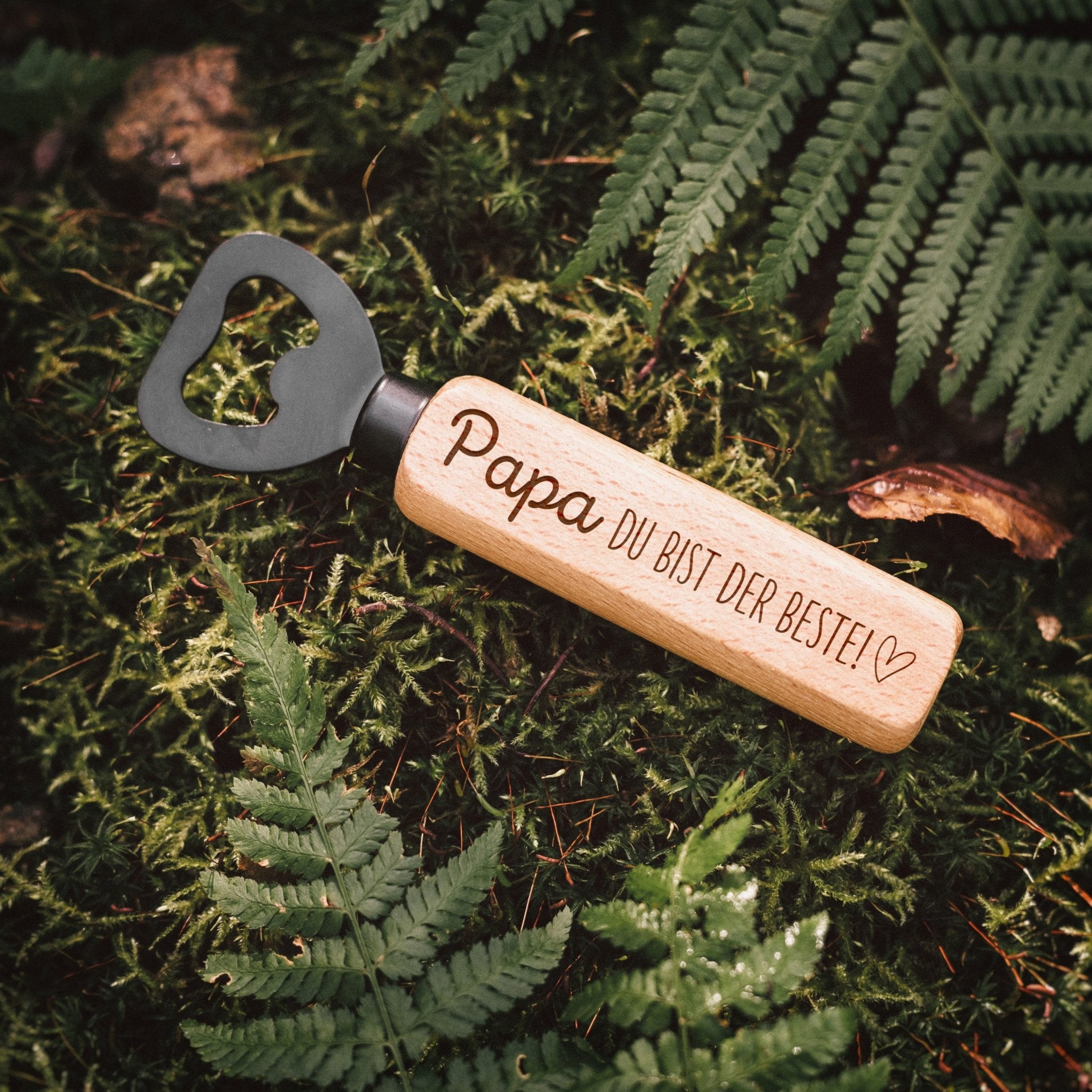 Flaschenöffner Holz mit schwarzer Klinge - Papa/Opa bist der Beste - Abenteuernah