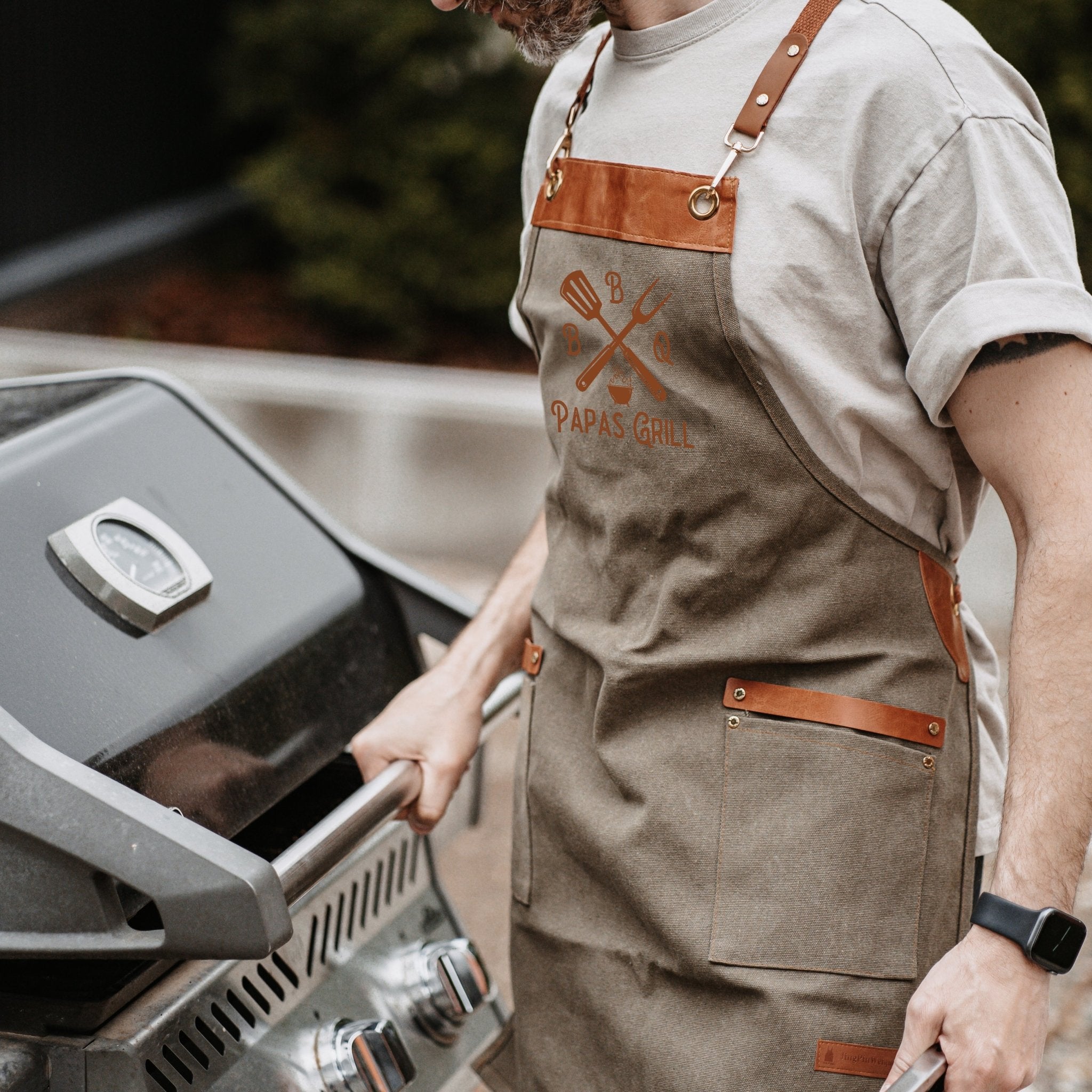 Grillschürze mit Plott - Papas BBQ - Abenteuernah