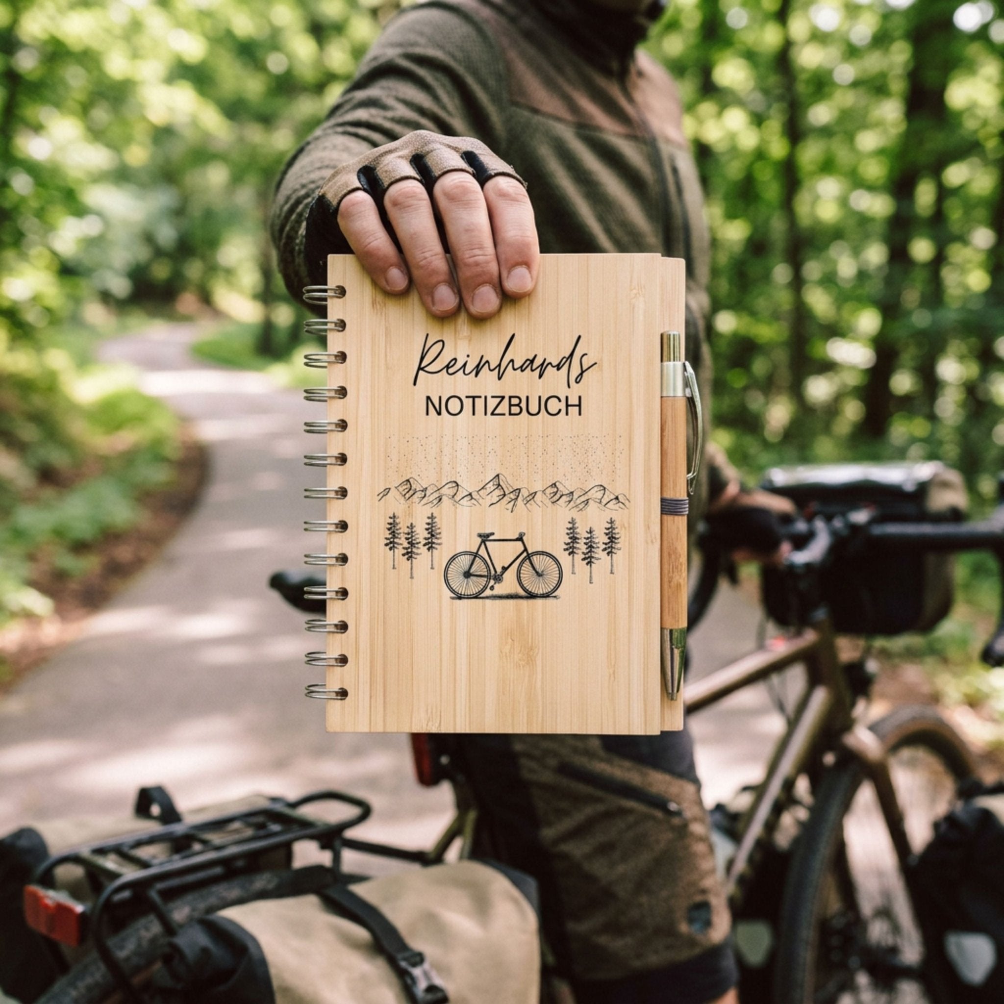 Notizbuch Holz - Fahrrad Berge - Abenteuernah