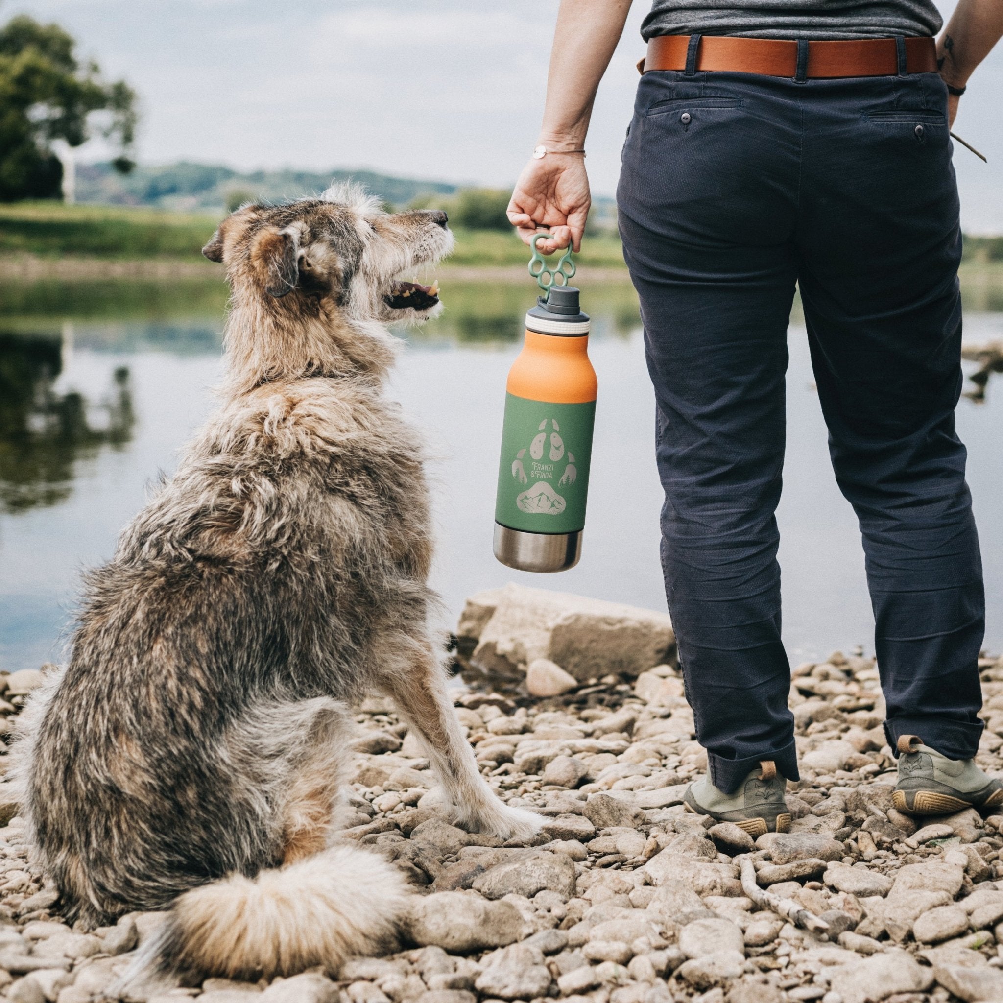 Trinkflasche Buddy - Hundepfote - Abenteuernah