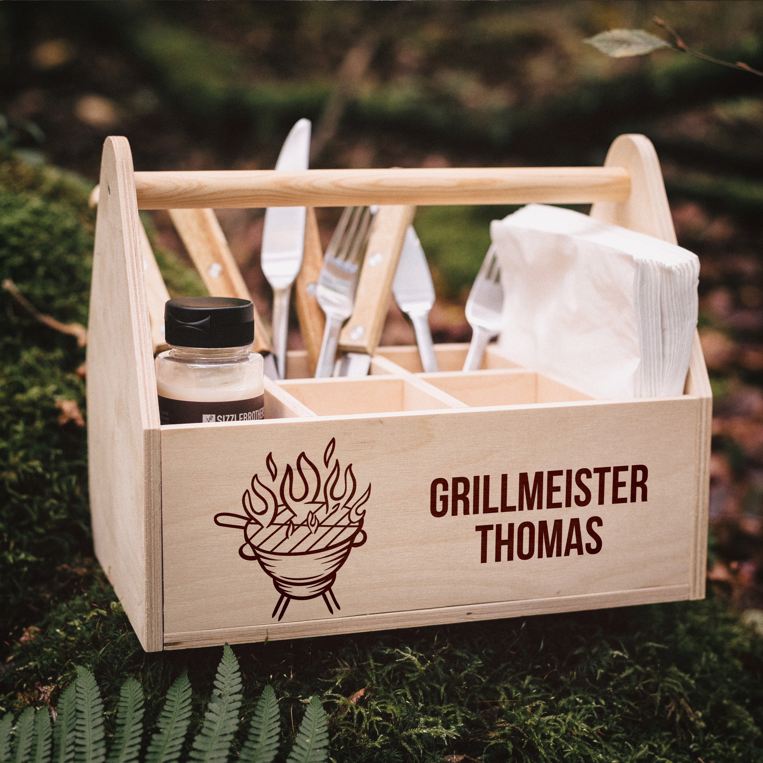 Grill-Caddy aus Holz - Grillmeister Wunschname Grill