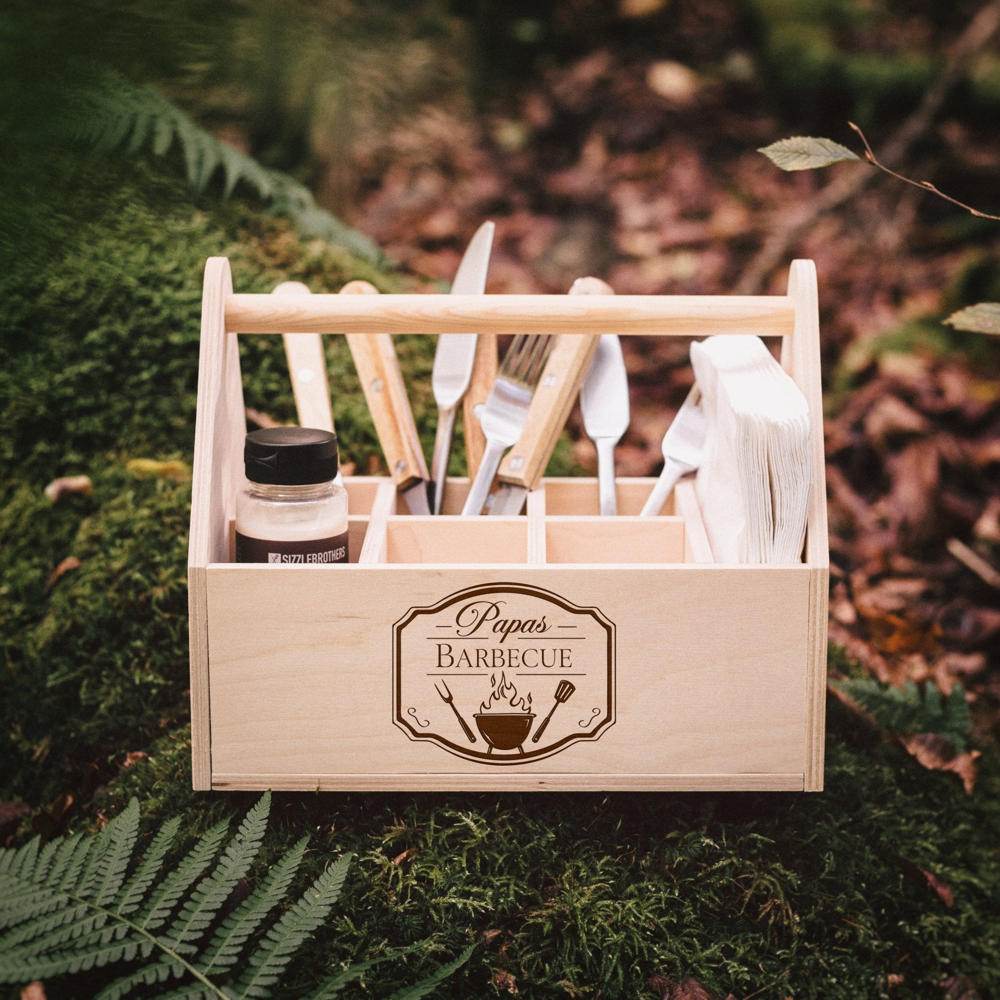 Grill - Caddy aus Holz - Papas Barbecue - Abenteuernah
