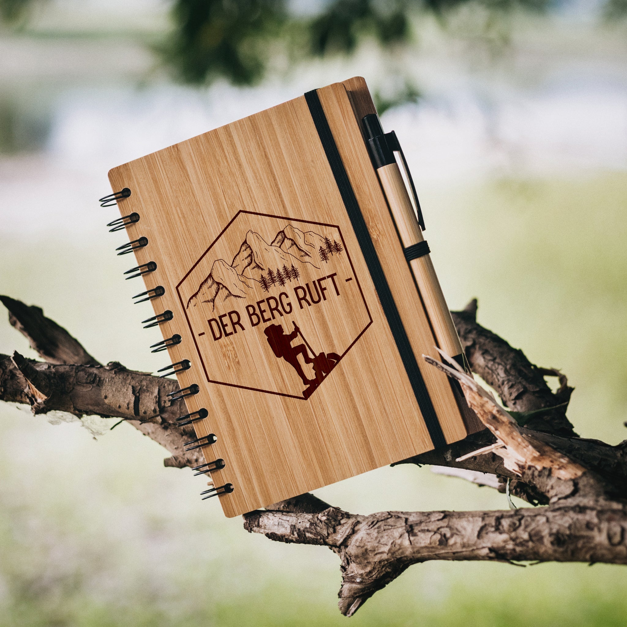Notizbuch Holz - Der Berg ruft - Abenteuernah