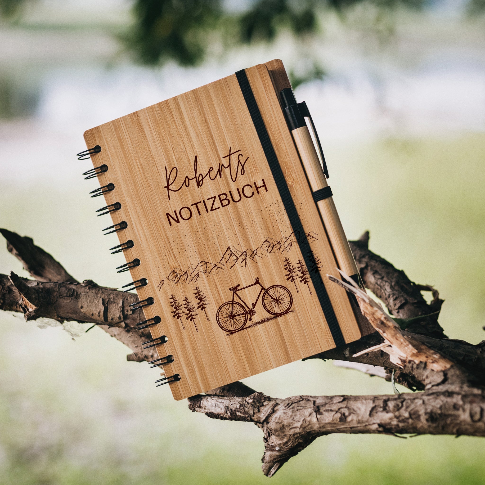 Notizbuch Holz - Fahrrad Berge - Abenteuernah