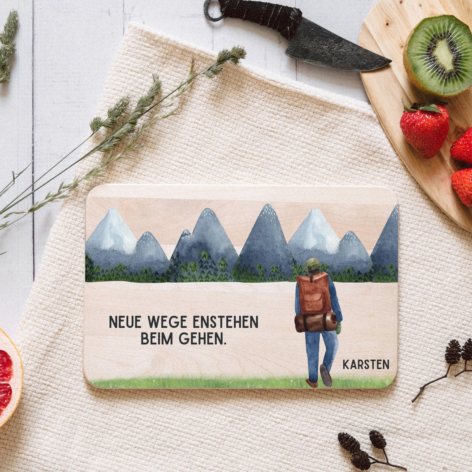 Wandern, Camping Geschenk, Geschenke für Männer, Brettchen personalisiert, Holzbrett personalisiert, Geschenk Mann - abenteuernah